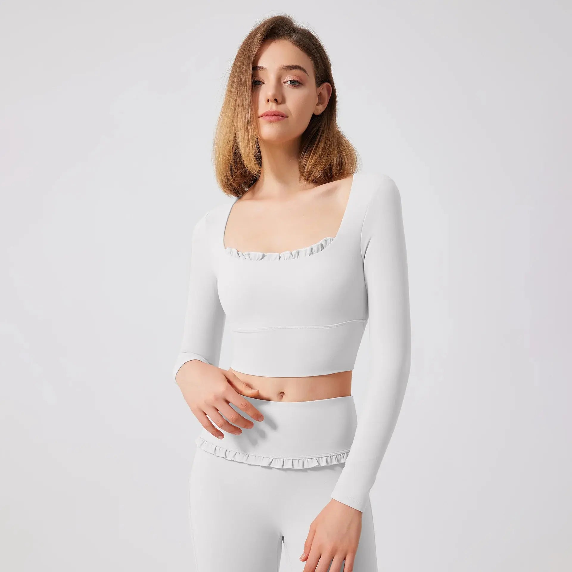 Ensemble de Yoga Femme en Dentelle Col Carré - Top à Manches Longues et Pantalon Évasé