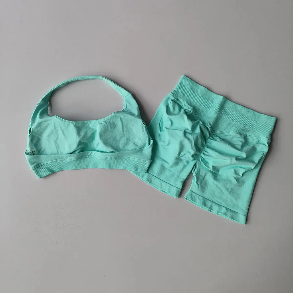 Ensemble Sport Femme 2 Pièces - Soutien-Gorge Col Halter Sans Manches et Short Taille Haute - TZ606