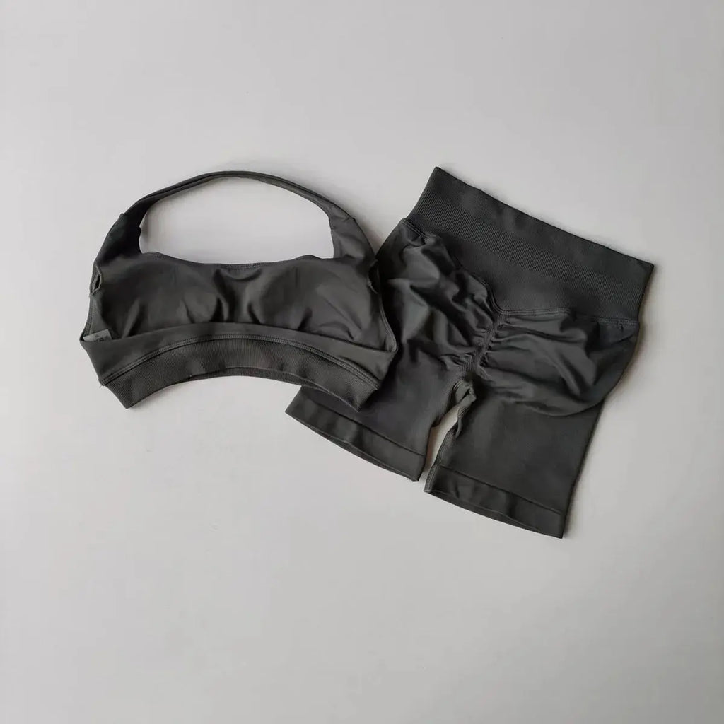 Ensemble Sport Femme 2 Pièces - Soutien-Gorge Col Halter Sans Manches et Short Taille Haute - TZ606