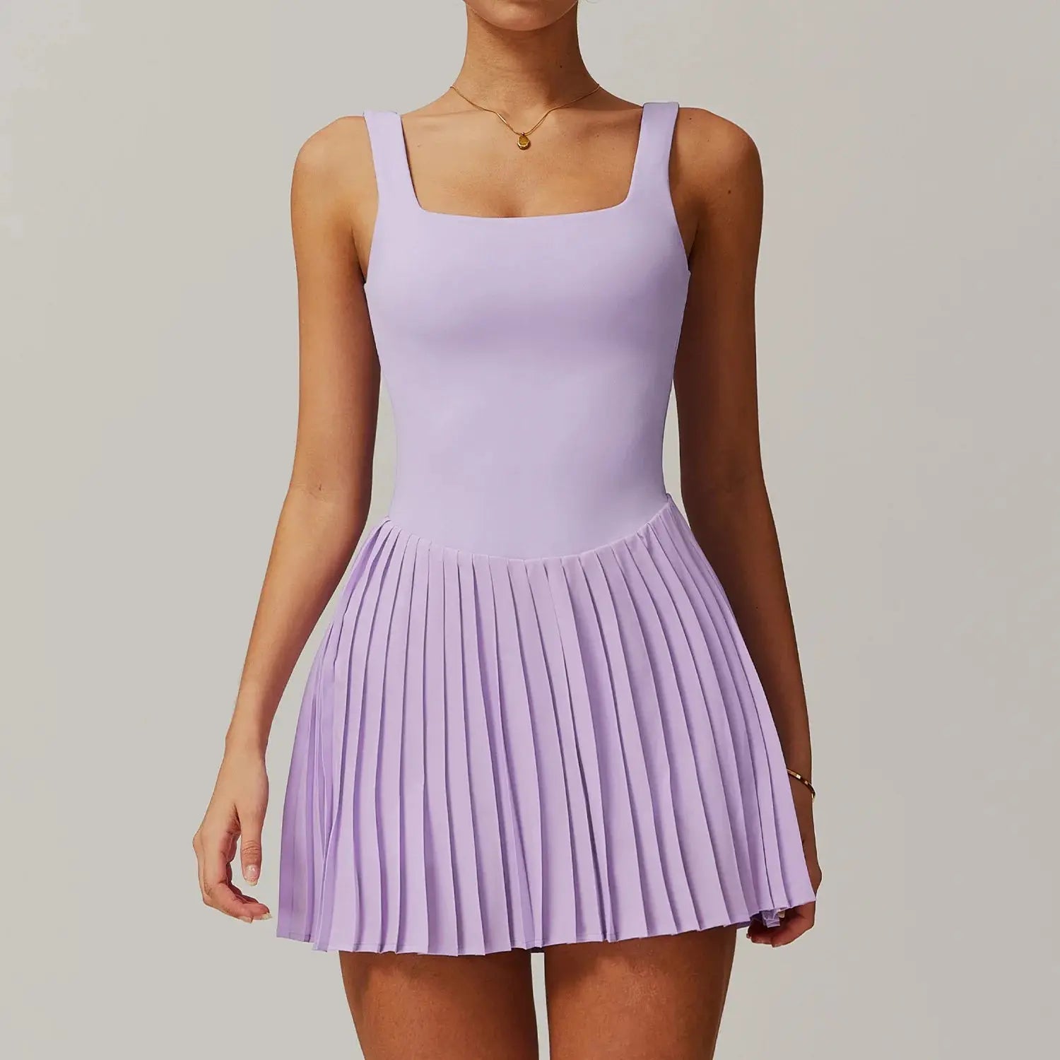 Robe de Tennis Femme à Dos Plissé - Short Intégré et Poches