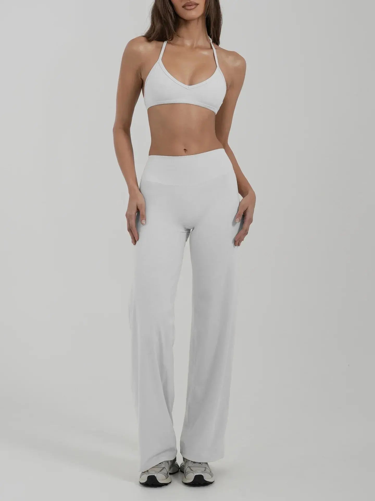 Ensemble Fitness Femme Dos Nu - Soutien-Gorge à Bretelles Licou et Legging Évasé
