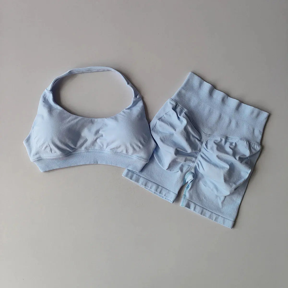 Ensemble Sport Femme 2 Pièces - Soutien-Gorge Col Halter Sans Manches et Short Taille Haute - TZ606